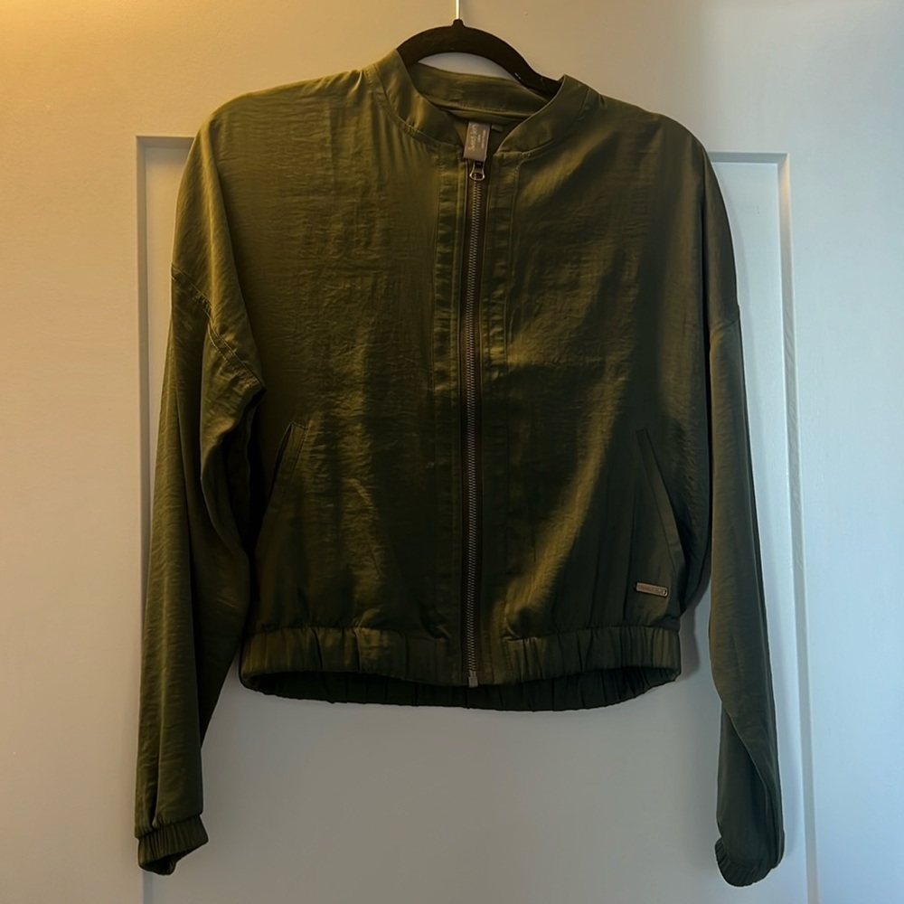 Silky bomber jacket in hunter green